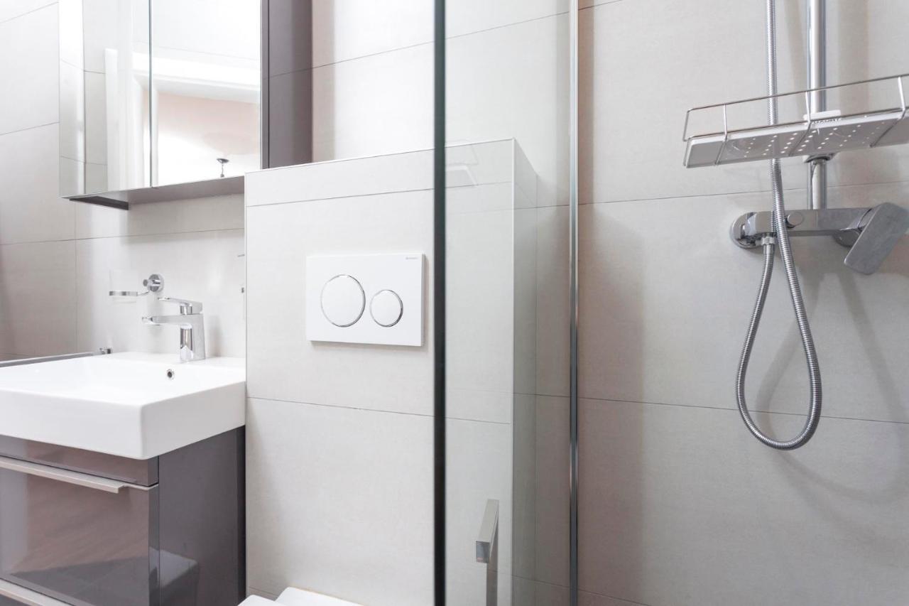 Apartmani Antiqua Zivogosce Luaran gambar