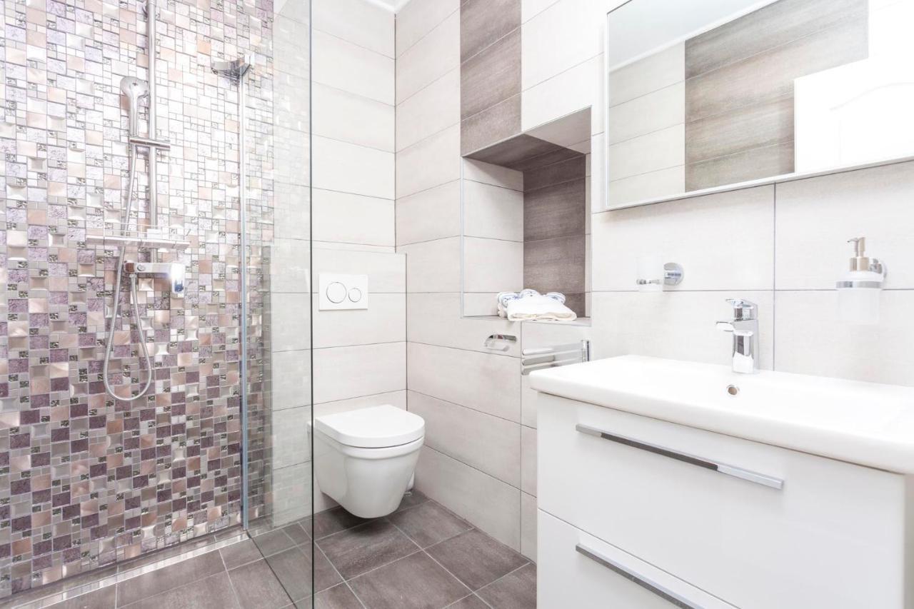 Apartmani Antiqua Zivogosce Luaran gambar